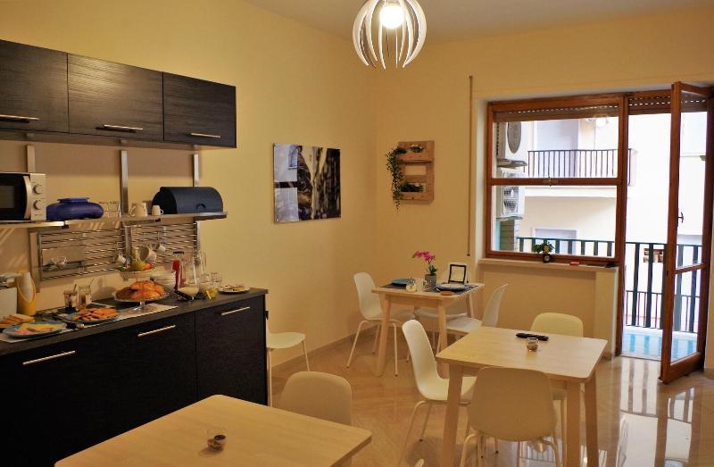 Napoli City Inn Экстерьер фото